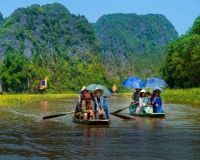 Hoa Lu - Tam Coc Small Group with Limousine